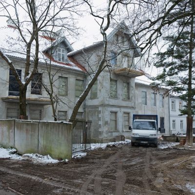 Dvaro rūmų galinio fasada restauracija. 2012.12.05