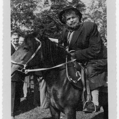 Šilutės rajoninės dainų šventės dalyviai 1959 m. gegužės 31 d. suruošė įdomų karnavalą.